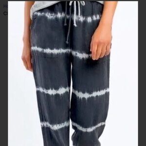 Cloth & Stone Black and White Tie-Dye Joggers